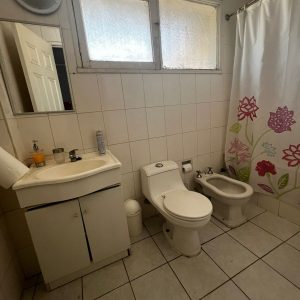 Amplia Casa Con Giro Comercial 6 Privados