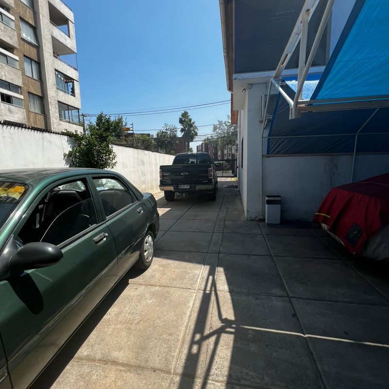 Amplia Casa Con Giro Comercial 6 Privados