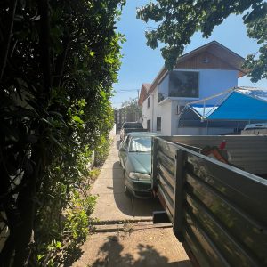 Amplia Casa Con Giro Comercial 6 Privados