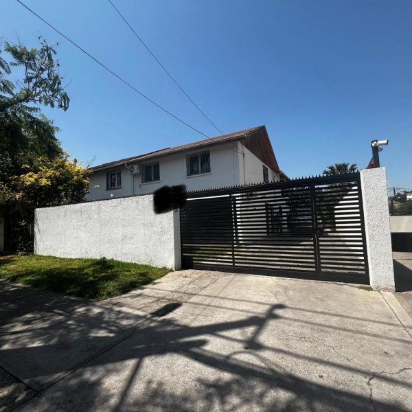 Amplia Casa Con Giro Comercial 6 Privados