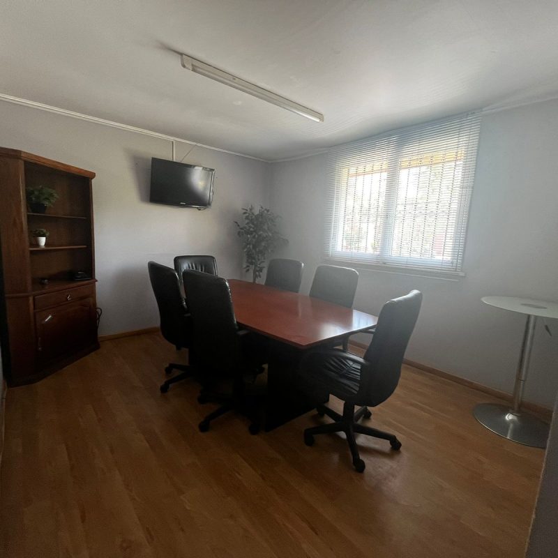 Amplia Casa Con Giro Comercial 6 Privados